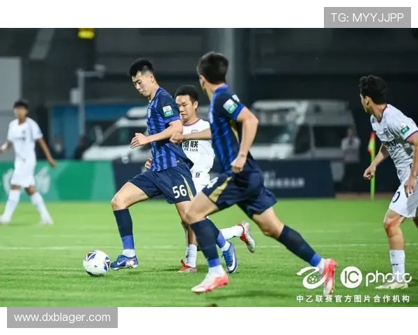 中乙北区海港B队稳居榜首南区四强同分蒲公英凭净胜球领跑